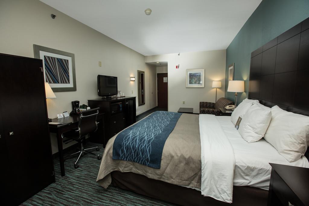 Comfort Inn Маунт Еъри Екстериор снимка