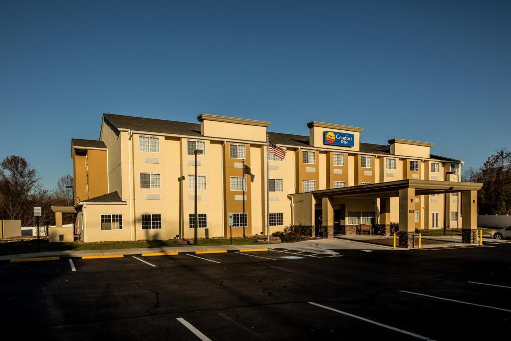 Comfort Inn Маунт Еъри Екстериор снимка