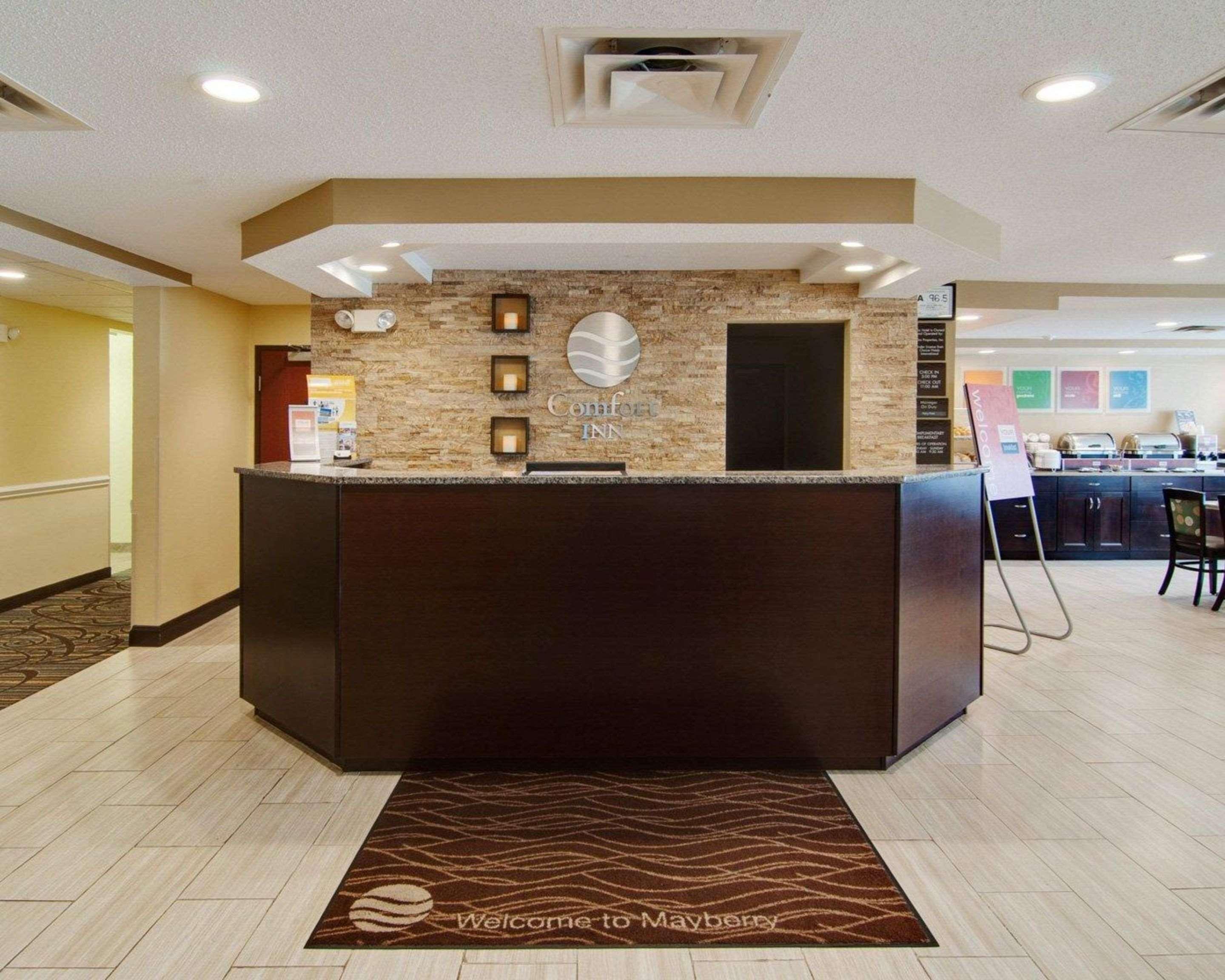 Comfort Inn Маунт Еъри Екстериор снимка