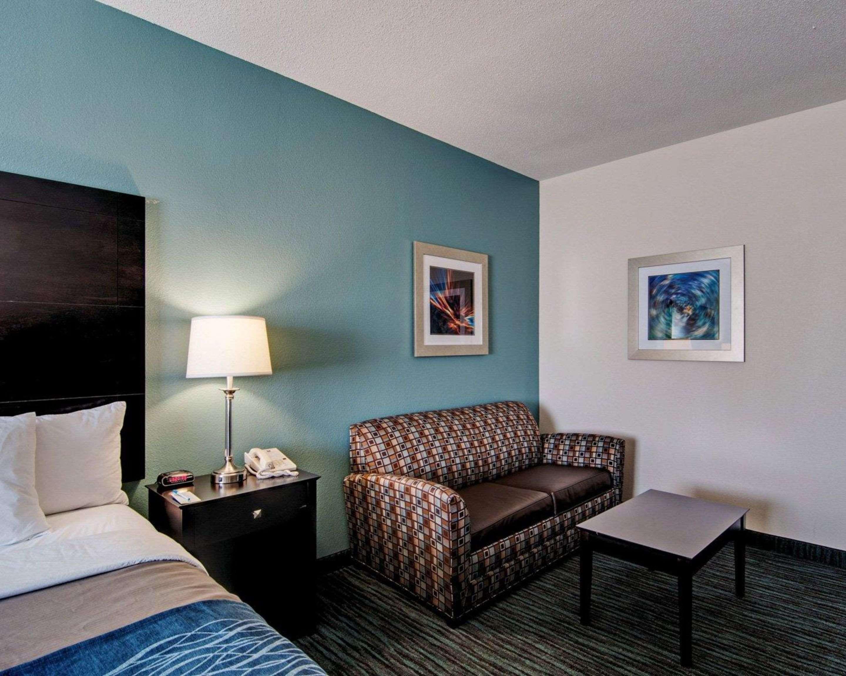 Comfort Inn Маунт Еъри Екстериор снимка